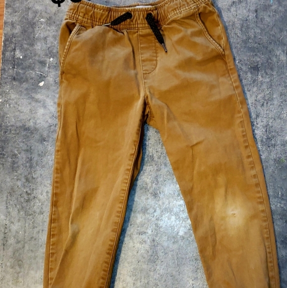 BOYS LOT, CLOTHES - Picture 2 of 5